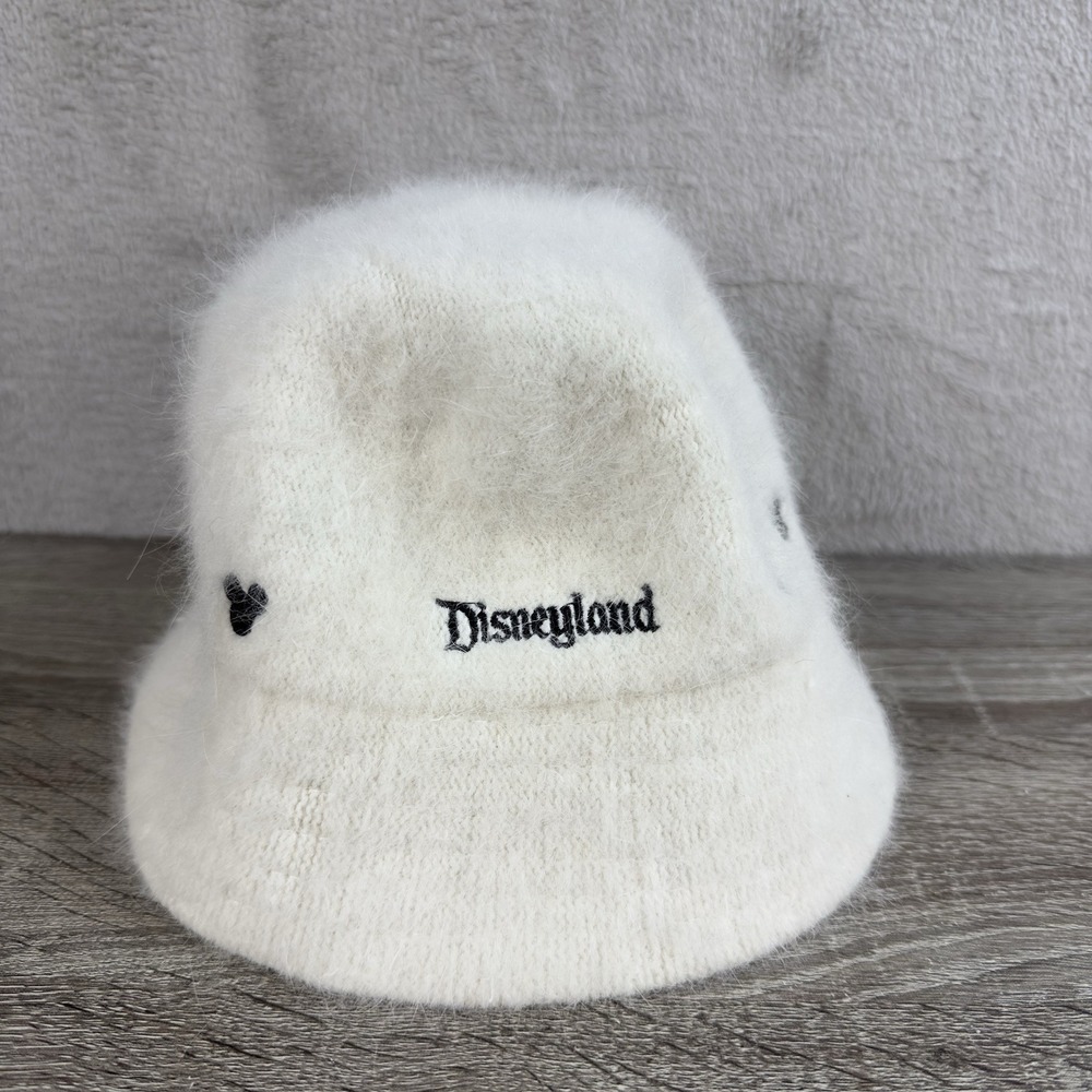 Disneyland Resorts White Rabbit‎ Hair Bucket Hat Soft Fuzzy One Size Adult